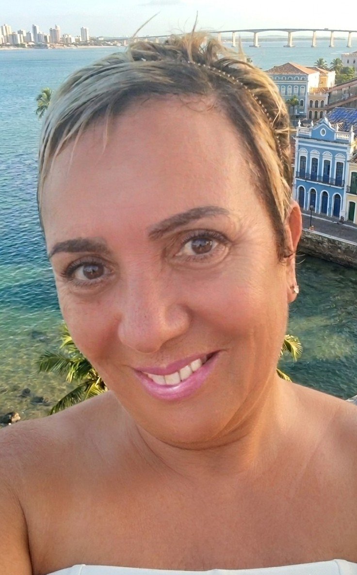 Ana Lúcia Costa Ribeiro